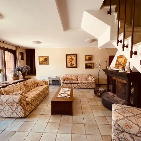 Con Piscina Sul * سان فيليسيانو