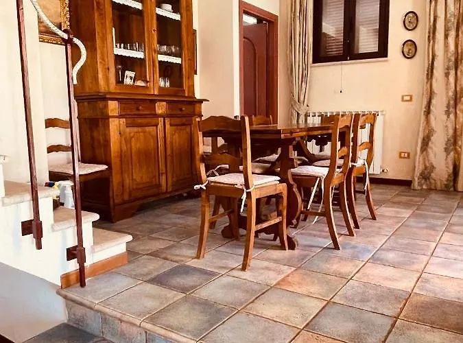 Con Piscina Sul 别墅 *